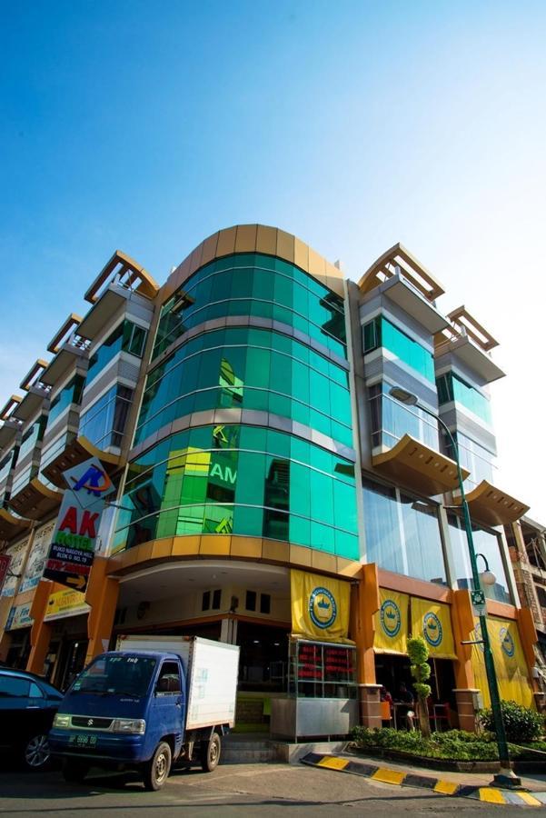 Batam Ak Hotel Nagoya Hill מראה חיצוני תמונה
