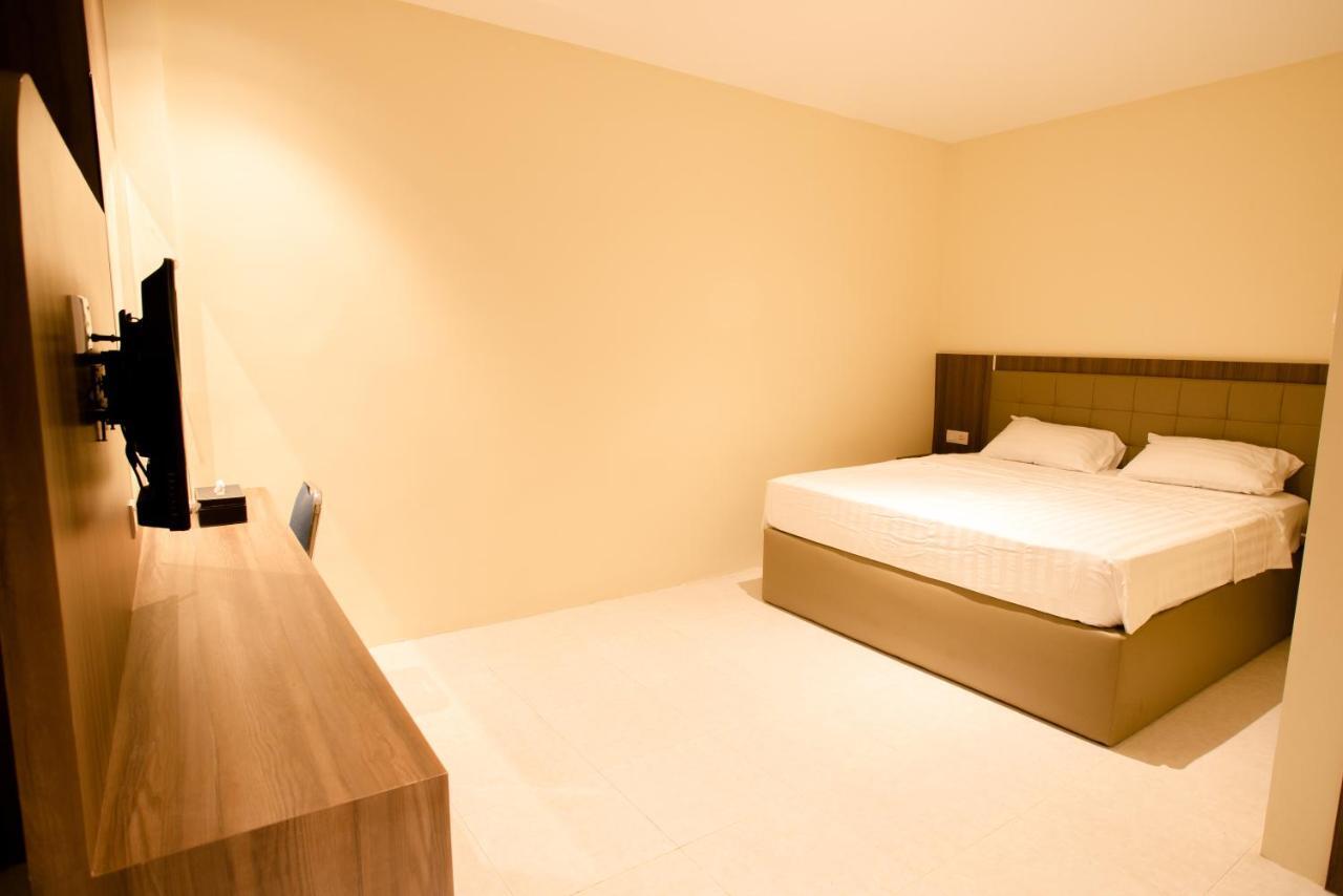 Batam Ak Hotel Nagoya Hill מראה חיצוני תמונה