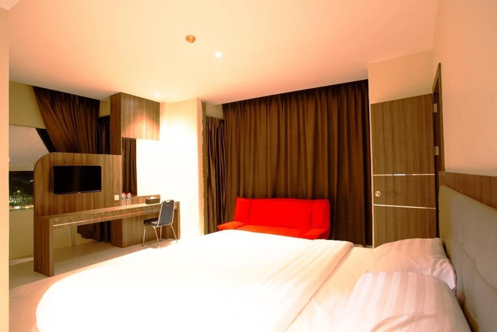 Batam Ak Hotel Nagoya Hill מראה חיצוני תמונה