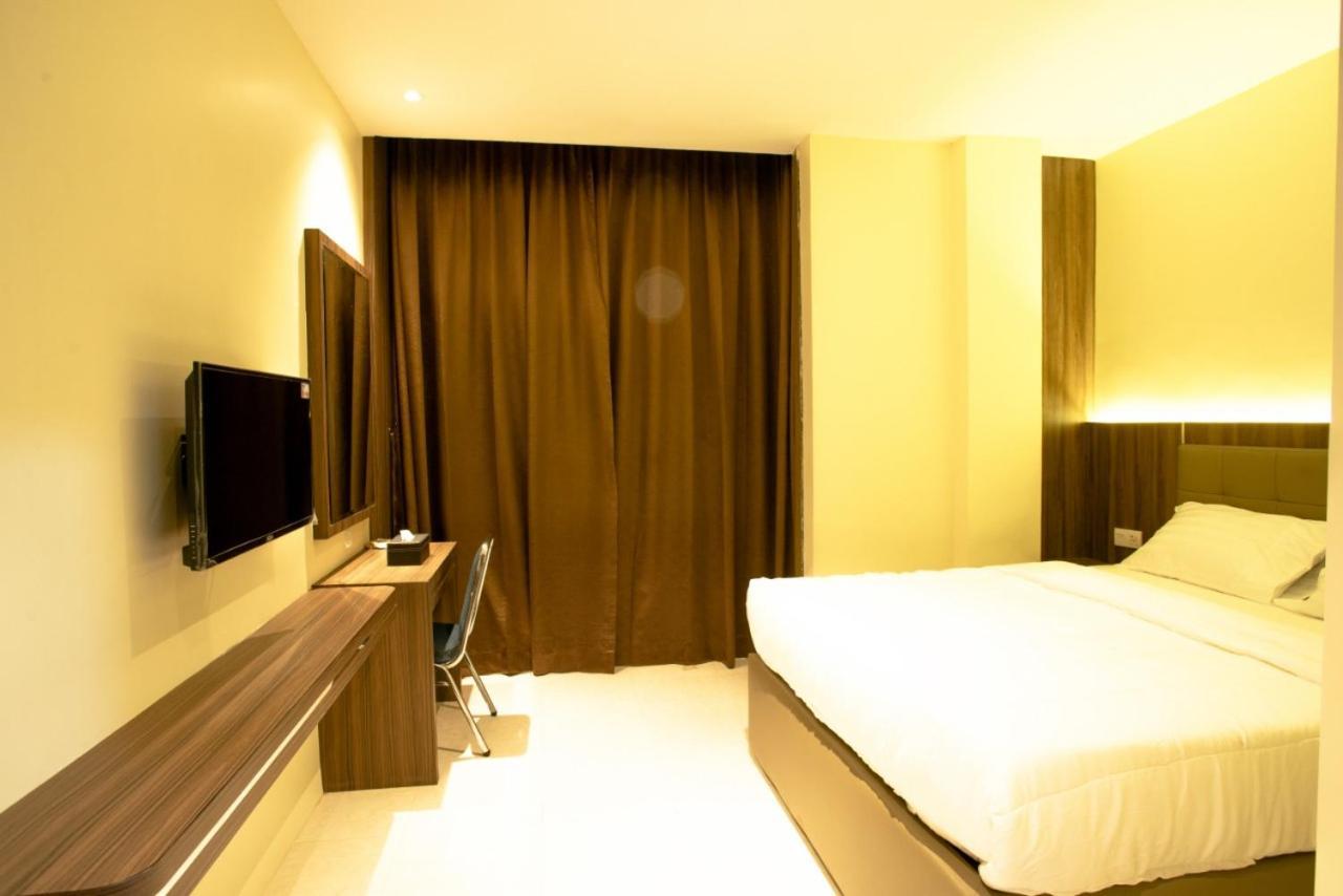 Batam Ak Hotel Nagoya Hill מראה חיצוני תמונה